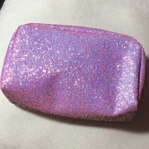 Pink H&M travel bag + brushes+ compact mirror